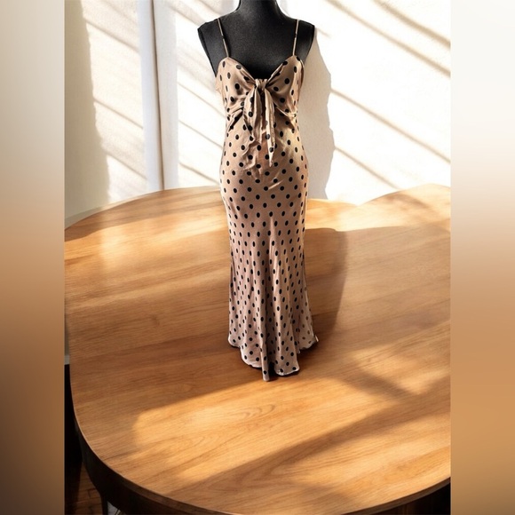 ZARAMIDI POLKA DOT CAMISOLE
DRESS BOW BLACK BROWN, Size M - Picture 3 of 7